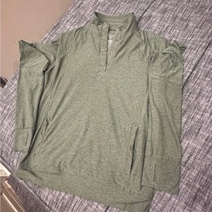 Colosseum Women's Athletic Olive Green Top